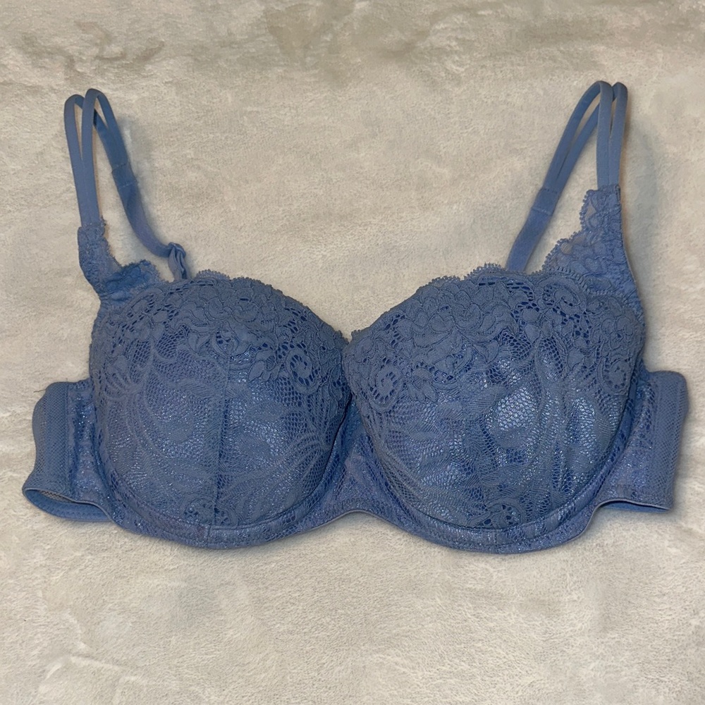 Victoria's Secret Lace Underwire Bra in Blue